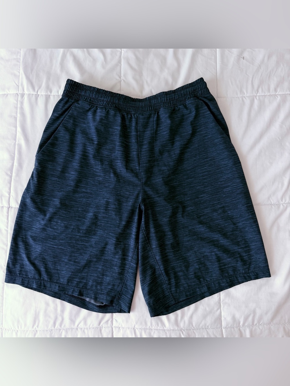 Lululemon Pace Breaker Short *9" Updated
Heather Allover Iron Blue True Navy M
